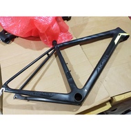 Axman full carbon road bike frameset 700c SIZE 48 - What you see is exactly what you get