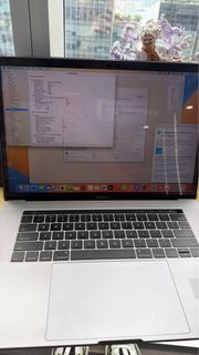 Apple MacBook Pro 15吋 2017 i7 core 16+512gb cycle 27