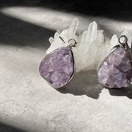 【紫水晶晶簇A。耳勾】晶洞、天然紫水晶芽|單品保證|耳環