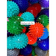 1 small 7cm spike ball - Multi-purpose massage spike ball - Very fun to play and practice. Colorful 