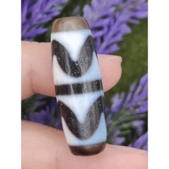 💥Ready Stock💥 高油 双虎牙天珠 消除波折、勇往直前、移灾去邪、保佑平安之意 Double Tiger Tooth Dzi Manik Dzi CW2353