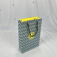 กล่องของขวัญสตรีถุงกระดาษกระเป๋าทรงสี่เหลี่ยมมีหูหิ้วสะพายไหล่ Tory Burch กระเป๋าบรรจุภัณฑ์ถุงช้อปปิ้งและกระเป๋ากันฝุ่นการเดินทาง
