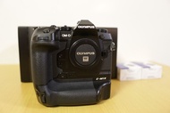 Olympus OM-D E-M1X