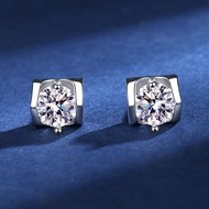 New Earrings S925 Silver Female 0.5 Carat Moissanite Diamond Engagement Wedding Stud Earrings