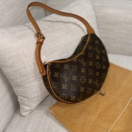 92新以上美品✨LV Croissant small 中古可頌包小號🥐漂亮好包況🧡豌豆包/月亮包/月牙包/LV老花肩背包/LV腋下包