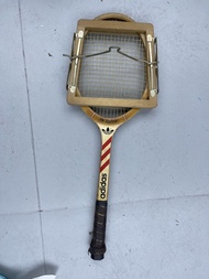 Adidas 復古木製網球拍（wooden tennis racket）