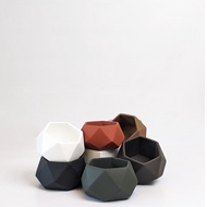 Polygon Planter / Concrete Pot Kaktus Sukulen Dekorasi Aesthetic