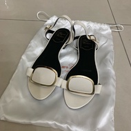 Roger vivier 白色 涼鞋