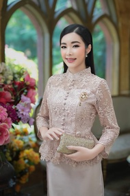 GBK ชุดออกงาน เสื้อคอจีน กระโปรงไหม ชุดแม่เจ้าบ่าว แม่เจ้าสาว มี2สี รหัส 1017