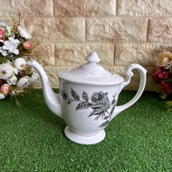 Teko Aladdin Ros Hitam Menjalar