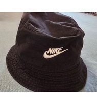 Nike 黑色漁夫帽