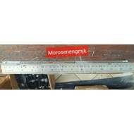 Spokes 14 x 28 Bicycle spokes 14 x 28 Bicycle spokes 14 x 28