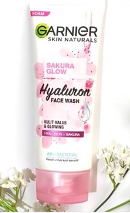 garnier sakura glow facial wash