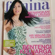 Majalah Femina Desember 2004 cover model Luna Maya