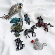 Vintage Women Men Full Crystal Heavy Industry Horse Brooches Badges Fashion Unisex Rhinestone Animal