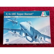 IT083 1/72 F/A-18E SUPER HORNET