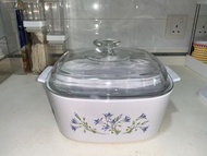 90% New 二手 新淨 5L Corning ware （大號）美國 康寧煲（方型）連 玻璃蓋 雙耳鍋 湯煲 Size：L25cm x W25cm x D10cm 適合 微波爐、焗爐、明火 、電爐