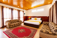 Goroomgo You & Me Nainital Near Mall Road with WIFI - Parking Available