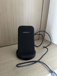 MOMAX Wireless charges Mag Safe無線座枱充電器