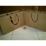 Paperbag 33cm x 10cm x 20cm