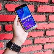 Handphone Samsung J3 2016 1.5/8Gb Hp Aja Second Seken Bekas Murah