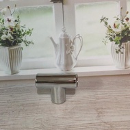 Pipe connector, T-shaped toilet cubicle