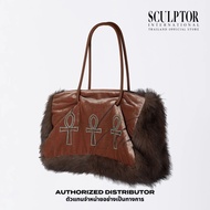 SCULPTOR® กระเป๋า Fluffy Slouch Velvet Bag สี Burnt Orange