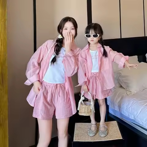 2025 Summer Mom and Daughter 3 Pieces Sets Baby Mummy and Me Clothes SuitGirls and Mother Pink Shirt