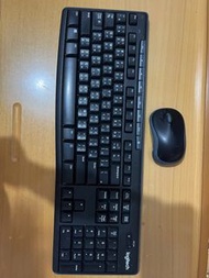 Logitech 藍牙keyboard + mouse