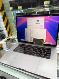 MacBook Pro 15” 2019 ( i7 / 16GB / 256GB )