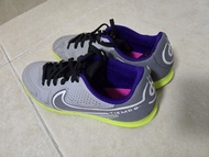 Nike Tiempo平地足球鞋