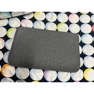 Akemi Carbon Plus Contour Pillow