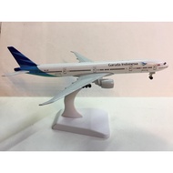 Garuda Indonesia B777 Diecast Airlines 18cm