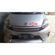 Emblem depan toyota agya