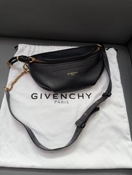 Givenchy Paris 黑色腰包