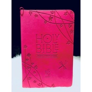 Holy Bible: English Standard Version (ESV) Pink Compact Gift Edition with Zip.