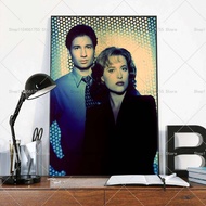 Suspense TV Series The X-Files Mulder and Scully Poster Self-adhesive Art Waterproof Paper Sticker R