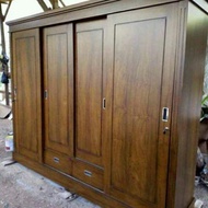 Large 4-door wardrobe