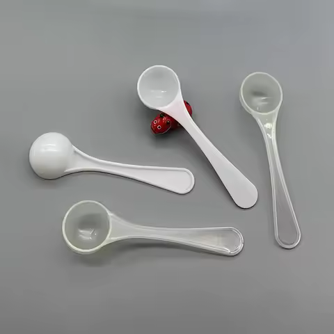 2.5gram / 5ML Plastic Scoop 2.5g PP Measuring Spoon for medical milk powder Liquid -white 200pcs/lot