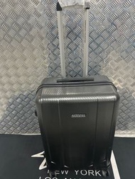 American Tourister 26 吋黑斜格仔紋行李箱   Tourister 26 吋行李箱 American Tourister 26 inch luggage 66  x 43 x 26