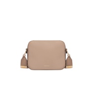 Coccinelle รุ่น Tebe E5MN555M301N59 กระเป๋าสะพายผู้หญิง สี WARM TAUPE ขนาด 21.5X17X6 cm