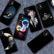 Casing for Huawei Y8p Enjoy 10 plus Y9 Prime 2019 7A Y6 7C 8 Nova 9SE 2 10 Lite Y7 Prime 2018 Phone Case Cover Earth In Hands Of Astronaut silicone tpu