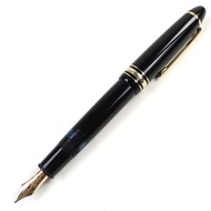 【5積分】成色極佳 ○MONTBLANCMeisterstück 146 14K B尖，筆尖錒刻品牌標誌，白色星形，活塞上墨，黑色筆身，金色筆桿，西德製造