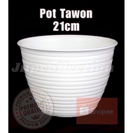 21cm Wasp Pot White