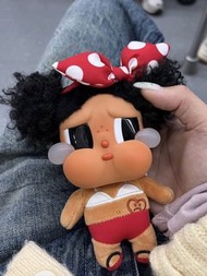 泡泡瑪特CRYBABY