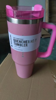 Stanley Hel Ki Tty Tumbler 40OZ Starbucks Winter Pink Tumbler Quencher H2.0 40oz Travel Tumbler Larg