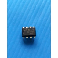 IC Number NE 555 8 Legs (033)