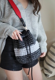 全人手編織水桶包 Shimmer Bucket Bag