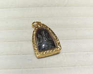 【免運】🇹🇭信徒追捧🇹🇭 龍婆嚴Yin 2470~2480屈華考寺廟 沉烈合金必打 全泰第一 🔥附驗證卡🔥泰國佛牌