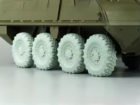 1/35 Scale Die-Cast Resin Model Assembled Kit US M1126 Stryker XML Sagged Wheel Set (No Vehicle) Una